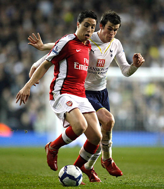 她们依然坚 她们依然坚