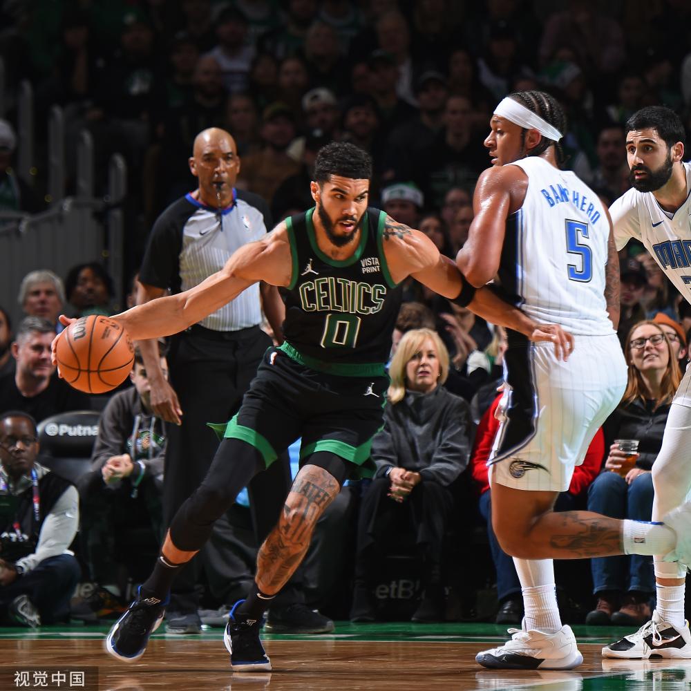 1926年8月1日，爱从此开始…….